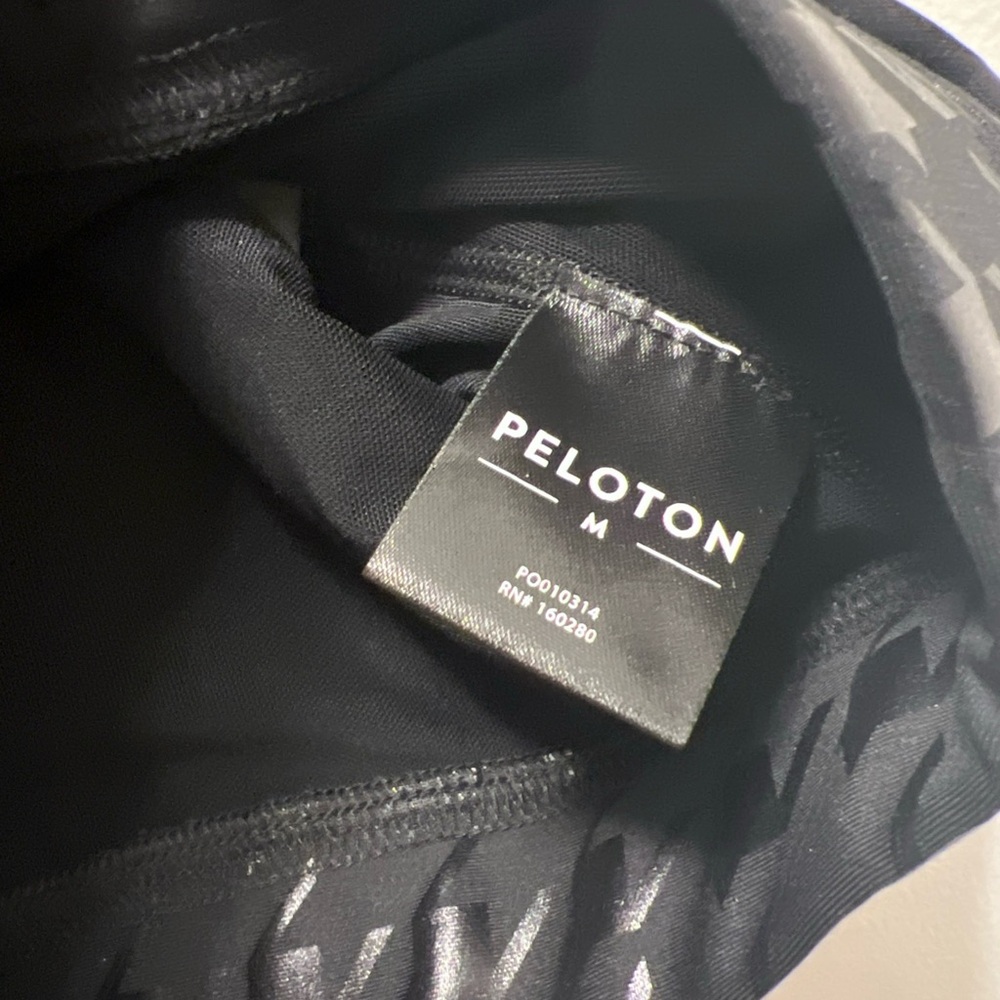 Peloton Black Shiny Houndstooth Racerback Sports Bra Size Medium